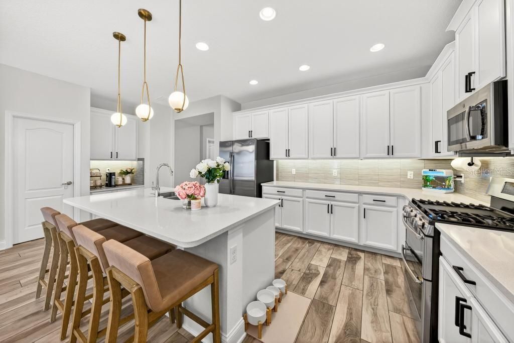 For Sale: $615,000 (3 beds, 2 baths, 1857 Square Feet)