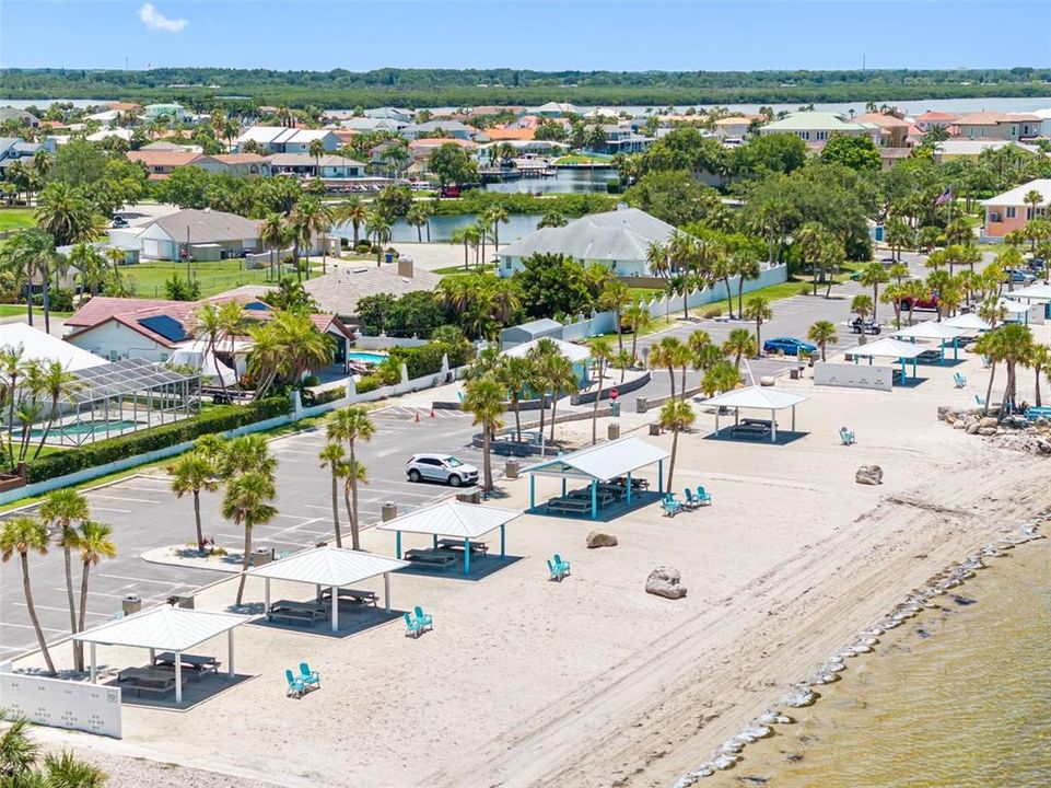 待售: $245,000 (2 贝兹, 2 浴室, 1060 平方英尺)