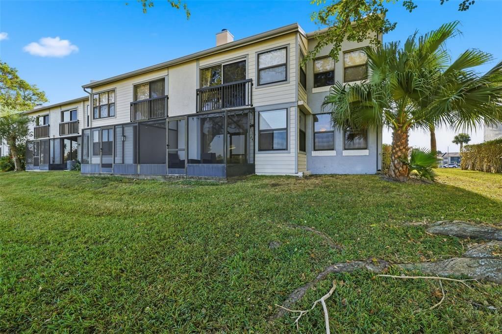 待售: $250,000 (2 贝兹, 2 浴室, 1115 平方英尺)