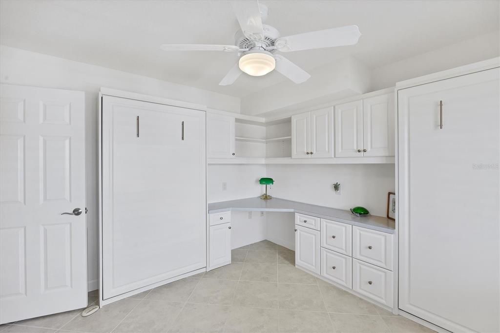 For Sale: $689,900 (2 beds, 2 baths, 1084 Square Feet)