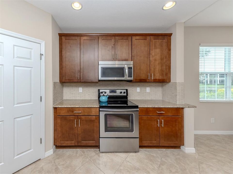 For Sale: $499,000 (3 beds, 2 baths, 1744 Square Feet)