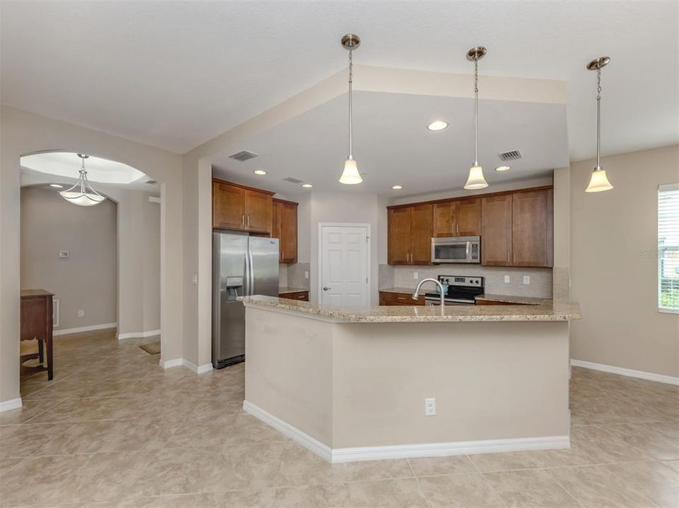 For Sale: $499,000 (3 beds, 2 baths, 1744 Square Feet)