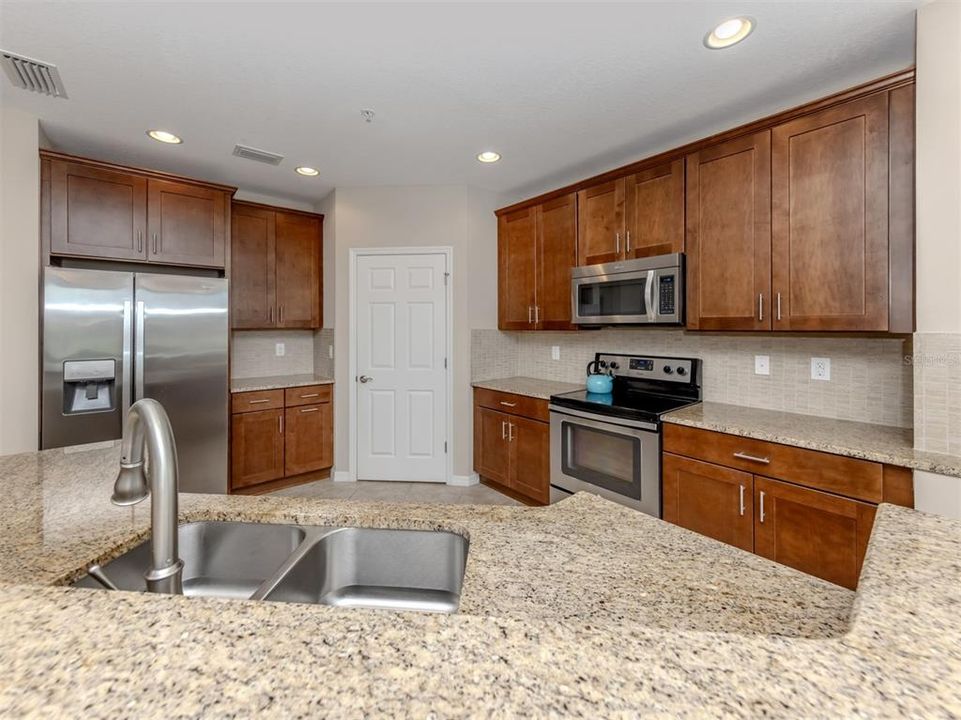 For Sale: $499,000 (3 beds, 2 baths, 1744 Square Feet)