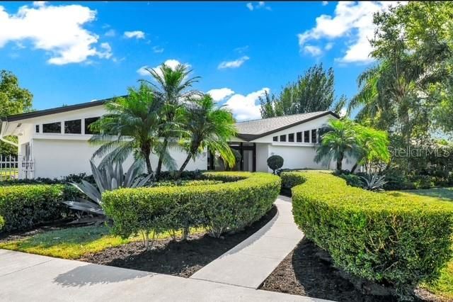 For Rent: $4,750 (4 beds, 2 baths, 2193 Square Feet)