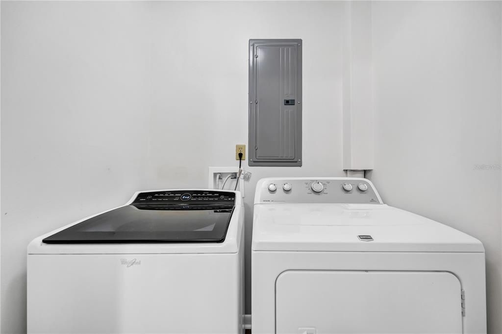 For Rent: $4,750 (4 beds, 2 baths, 2193 Square Feet)