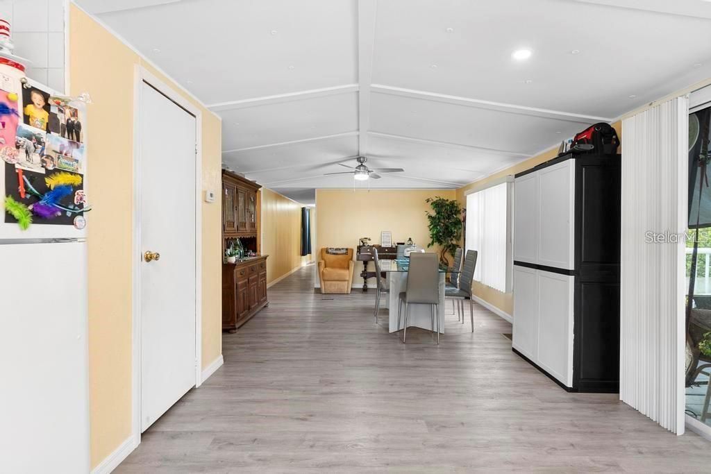 En Venta: $199,900 (2 camas, 1 baños, 784 Pies cuadrados)