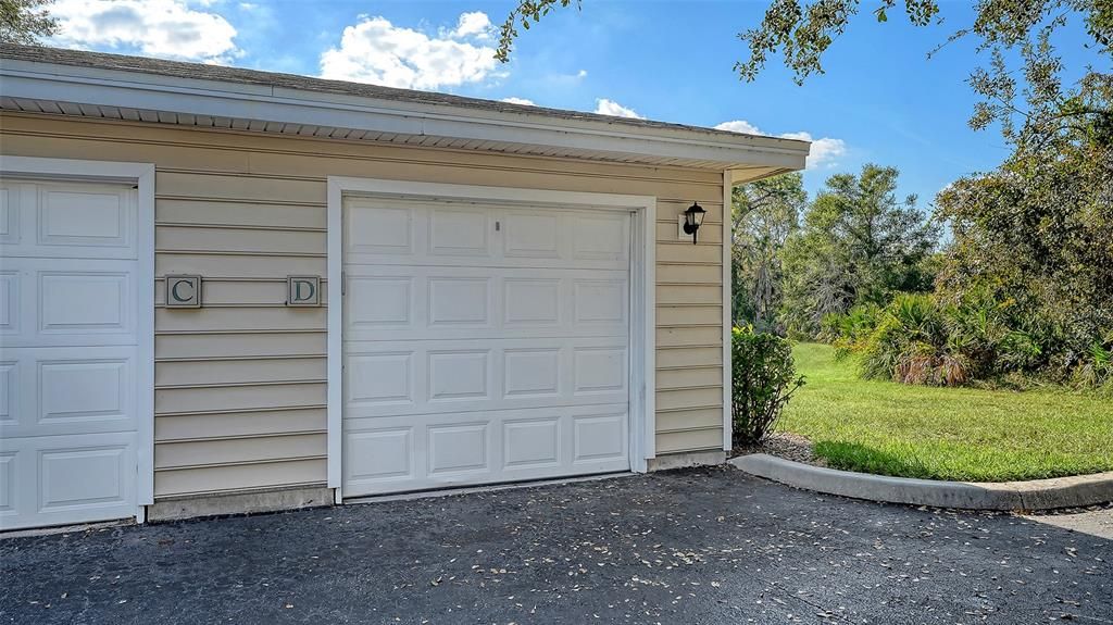 For Sale: $219,000 (2 beds, 2 baths, 1080 Square Feet)