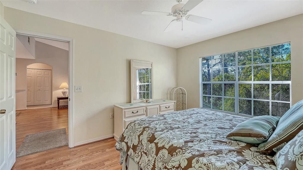 For Sale: $219,000 (2 beds, 2 baths, 1080 Square Feet)