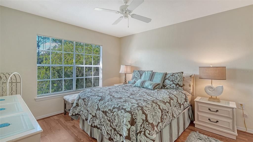 For Sale: $219,000 (2 beds, 2 baths, 1080 Square Feet)