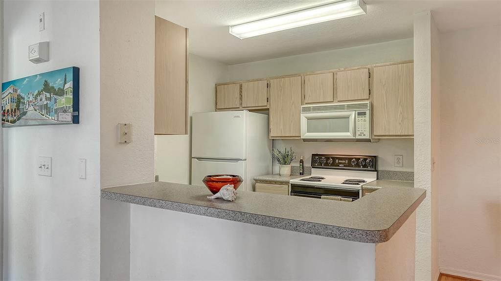 For Sale: $219,000 (2 beds, 2 baths, 1080 Square Feet)