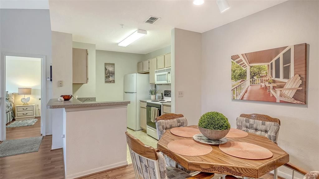 For Sale: $219,000 (2 beds, 2 baths, 1080 Square Feet)