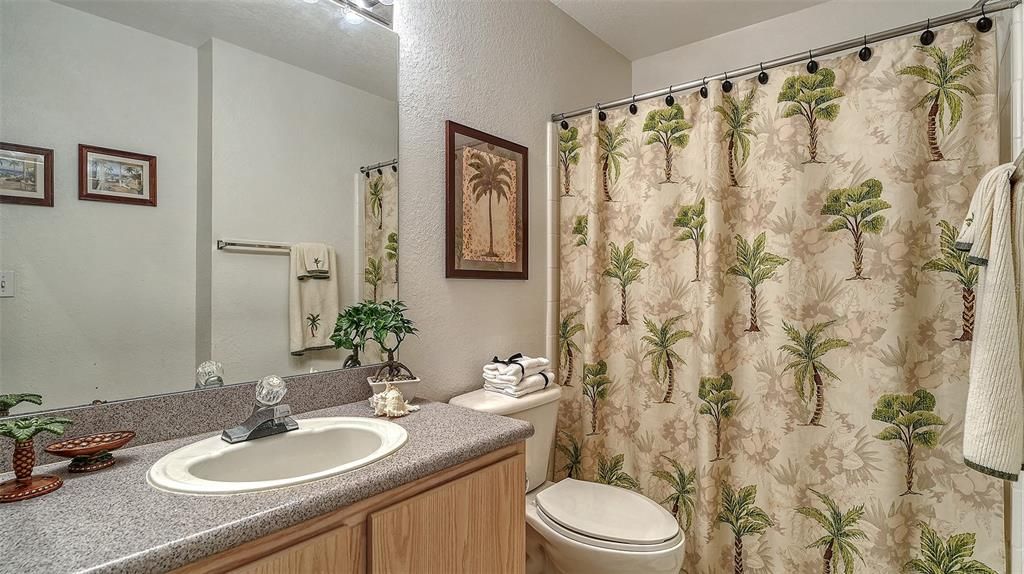 For Sale: $219,000 (2 beds, 2 baths, 1080 Square Feet)