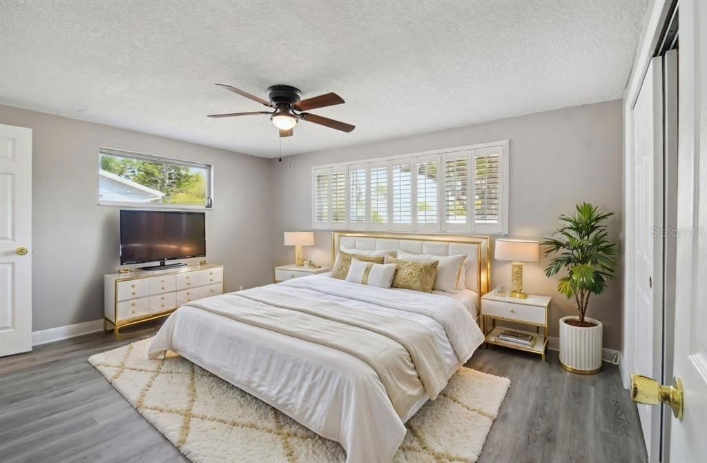 For Sale: $384,000 (4 beds, 2 baths, 2099 Square Feet)