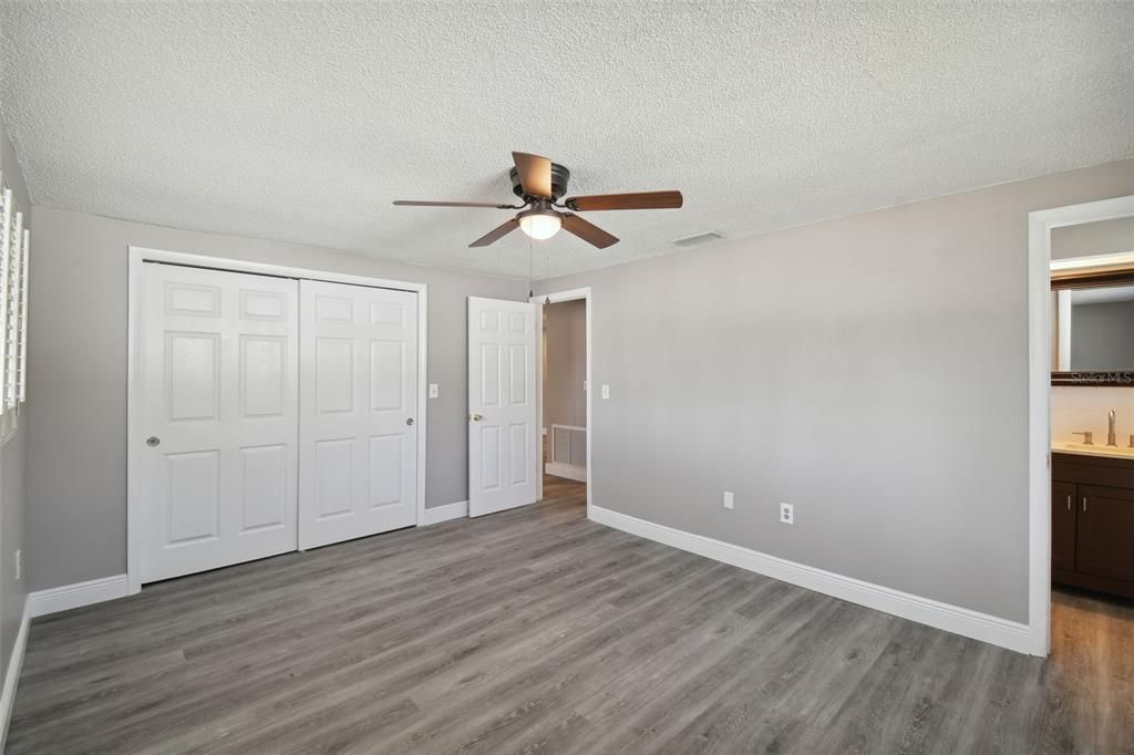 For Sale: $384,000 (4 beds, 2 baths, 2099 Square Feet)