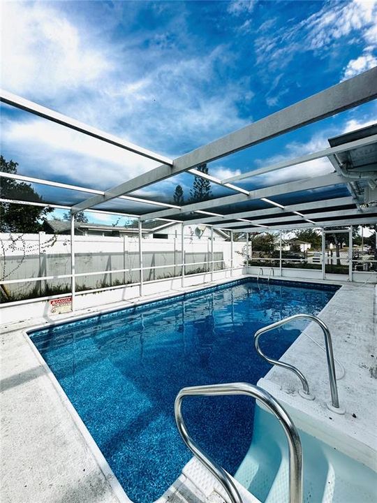 For Sale: $384,000 (4 beds, 2 baths, 2099 Square Feet)