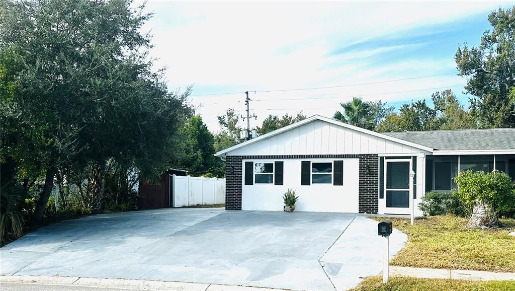 For Sale: $384,000 (4 beds, 2 baths, 2099 Square Feet)