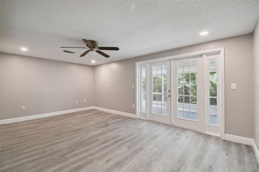 For Sale: $384,000 (4 beds, 2 baths, 2099 Square Feet)