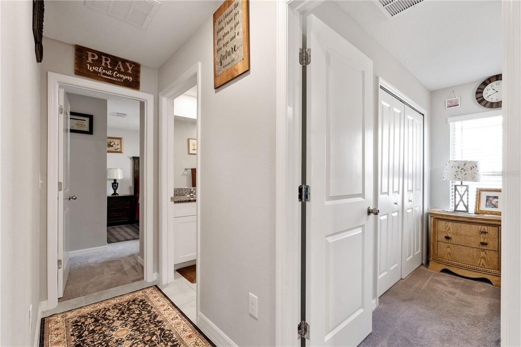 待售: $399,900 (4 贝兹, 2 浴室, 2283 平方英尺)