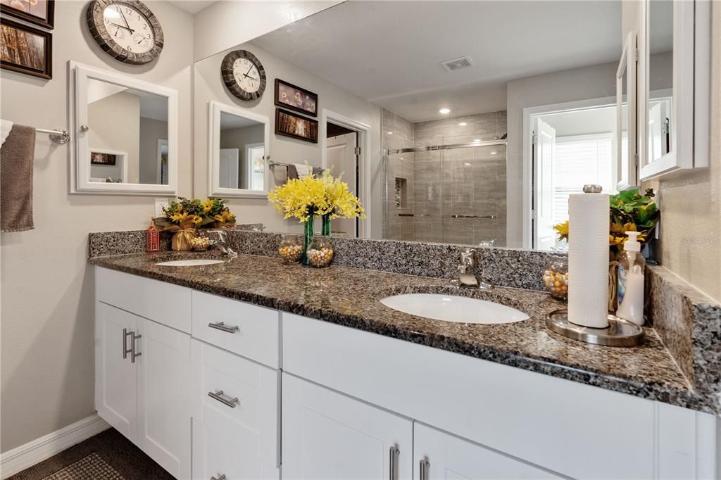 待售: $399,900 (4 贝兹, 2 浴室, 2283 平方英尺)