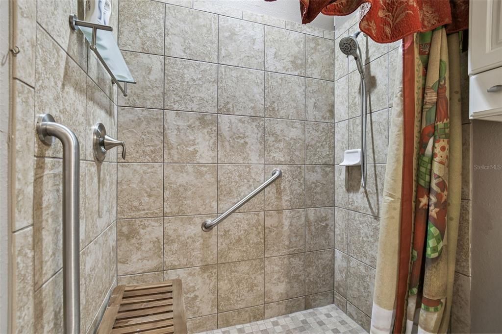 待售: $649,999 (4 贝兹, 3 浴室, 2893 平方英尺)