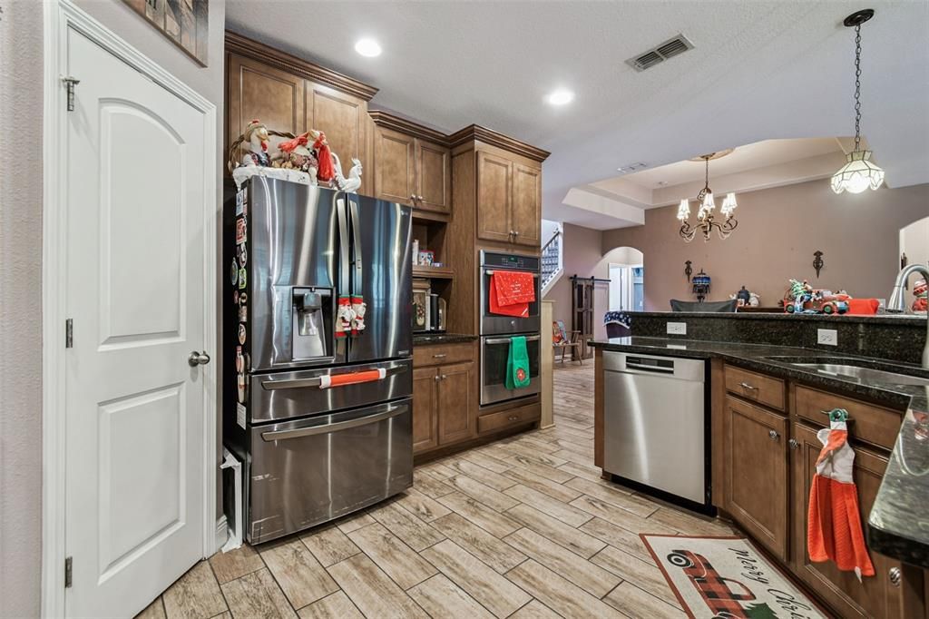 待售: $649,999 (4 贝兹, 3 浴室, 2893 平方英尺)