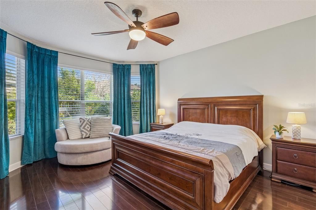 For Sale: $799,000 (5 beds, 3 baths, 3385 Square Feet)