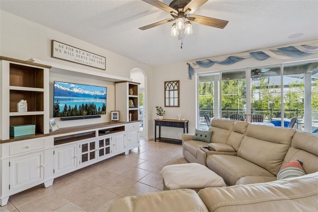 For Sale: $799,000 (5 beds, 3 baths, 3385 Square Feet)