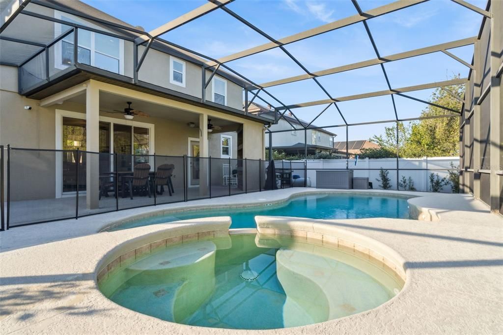 For Sale: $799,000 (5 beds, 3 baths, 3385 Square Feet)