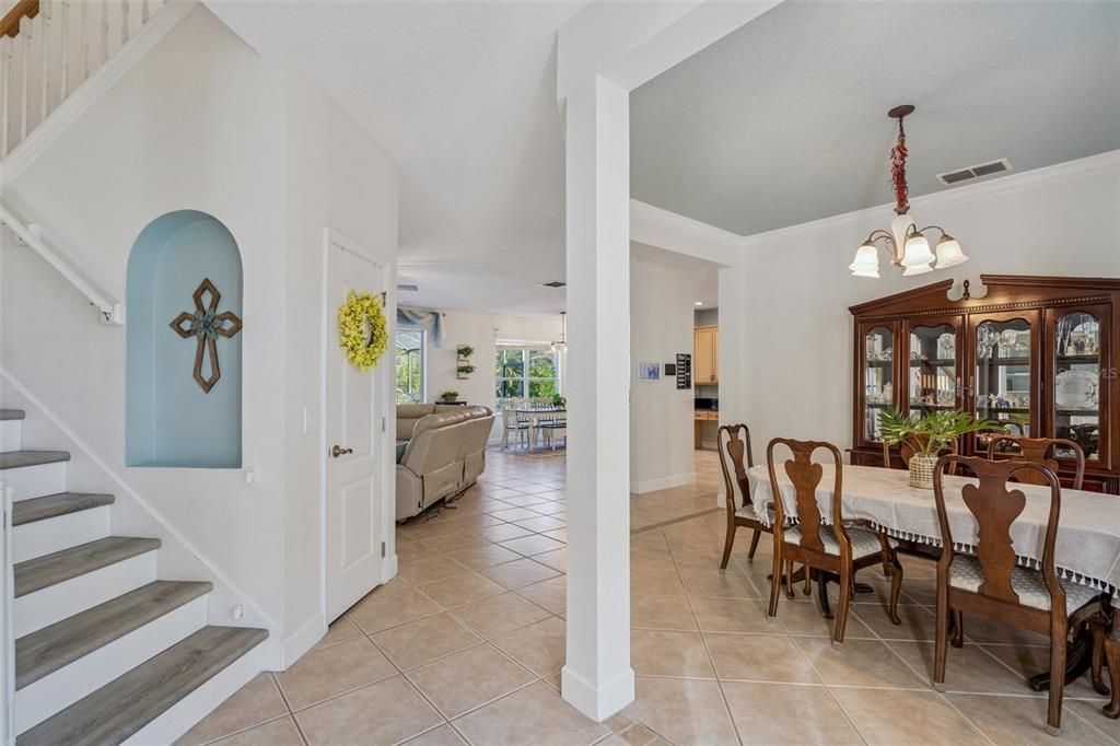 For Sale: $799,000 (5 beds, 3 baths, 3385 Square Feet)