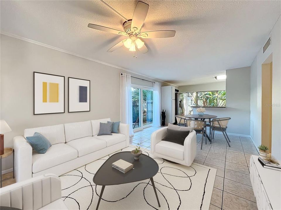 合同活跃: $285,000 (2 贝兹, 1 浴室, 998 平方英尺)