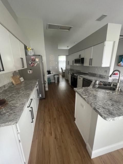 В аренду: $2,500 (3 спален, 2 ванн, 1698 Квадратных фут)