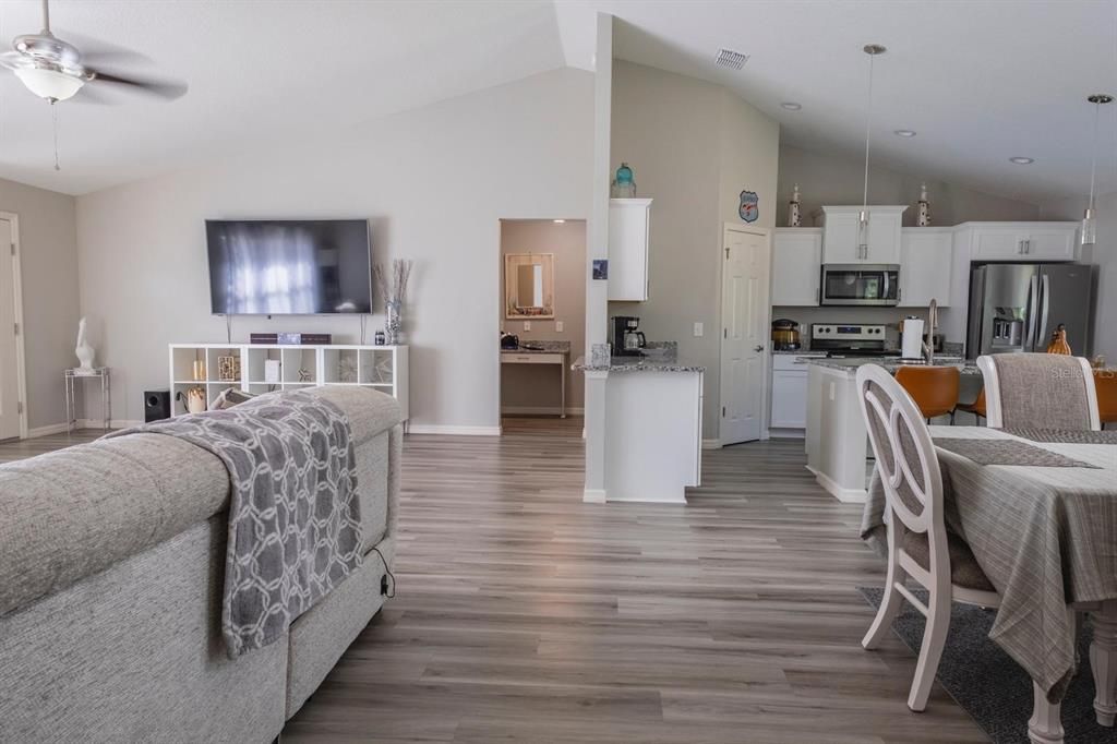 En Renta: $2,500 (3 camas, 2 baños, 1799 Pies cuadrados)