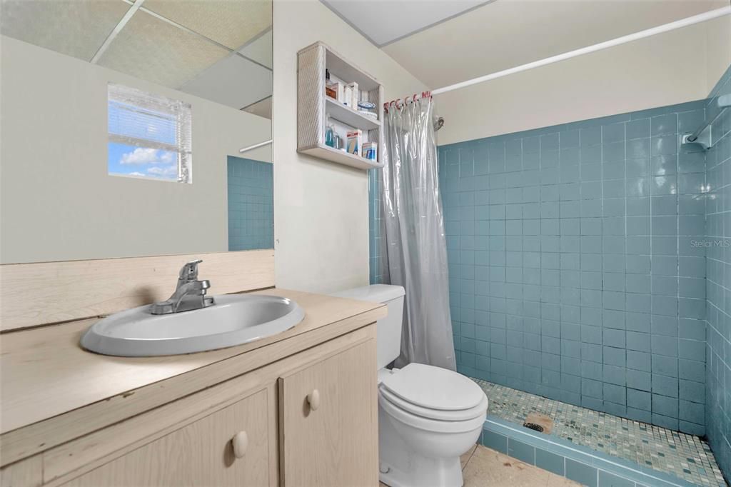 Active With Contract: $425,000 (3 beds, 2 baths, 1248 Square Feet)