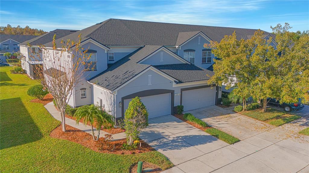 Active With Contract: $349,900 (3 beds, 3 baths, 2074 Square Feet)