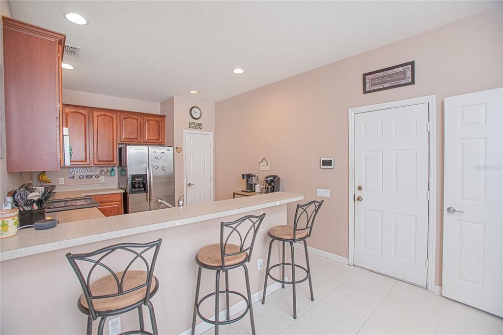 Active With Contract: $349,900 (3 beds, 3 baths, 2074 Square Feet)