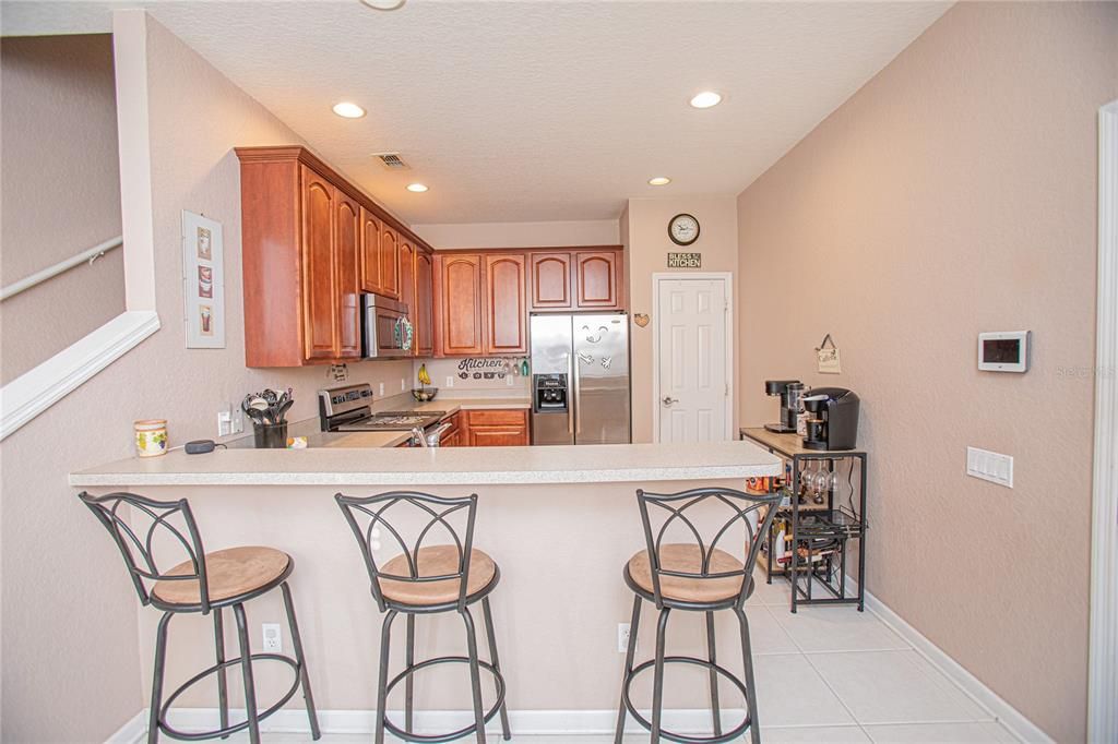 Active With Contract: $349,900 (3 beds, 3 baths, 2074 Square Feet)