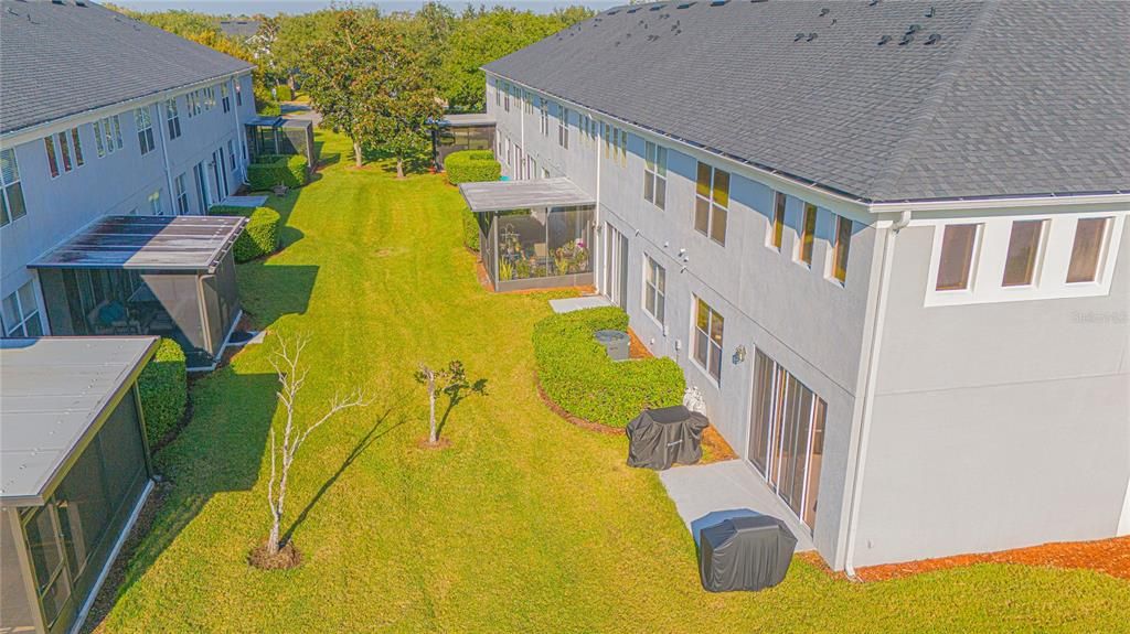 Active With Contract: $349,900 (3 beds, 3 baths, 2074 Square Feet)