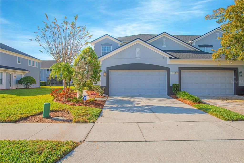 Active With Contract: $349,900 (3 beds, 3 baths, 2074 Square Feet)