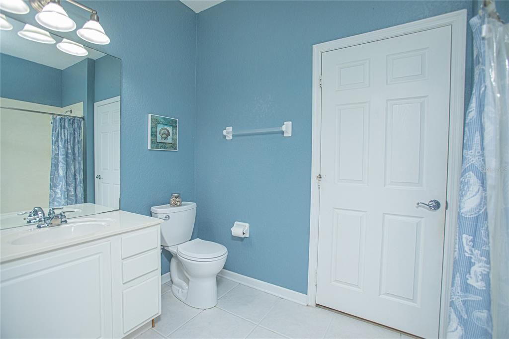 Active With Contract: $349,900 (3 beds, 3 baths, 2074 Square Feet)