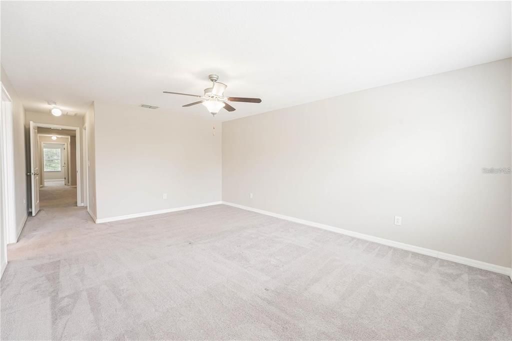 待售: $299,995 (3 贝兹, 2 浴室, 1993 平方英尺)