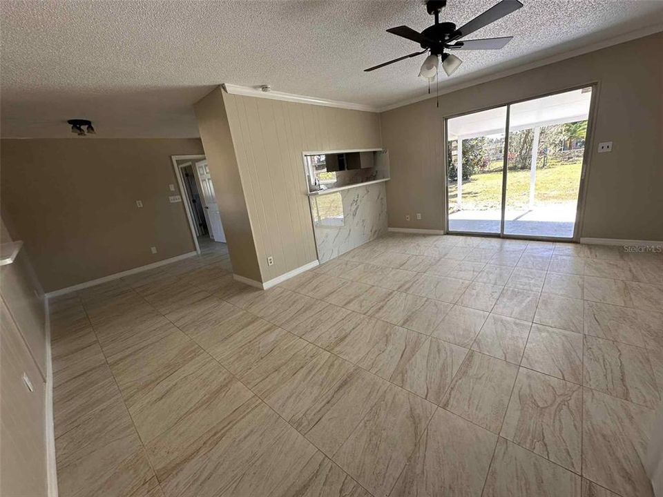 На продажу: $290,000 (3 спален, 2 ванн, 1860 Квадратных фут)