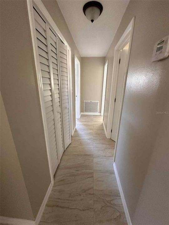 На продажу: $290,000 (3 спален, 2 ванн, 1860 Квадратных фут)