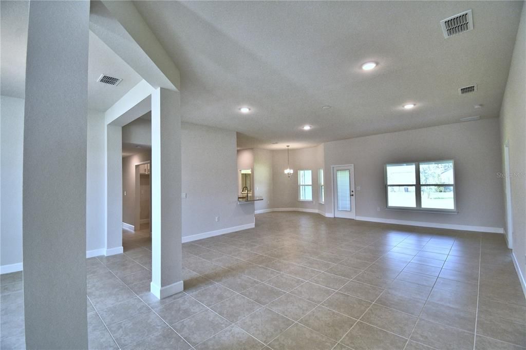 待售: $415,852 (4 贝兹, 3 浴室, 2508 平方英尺)