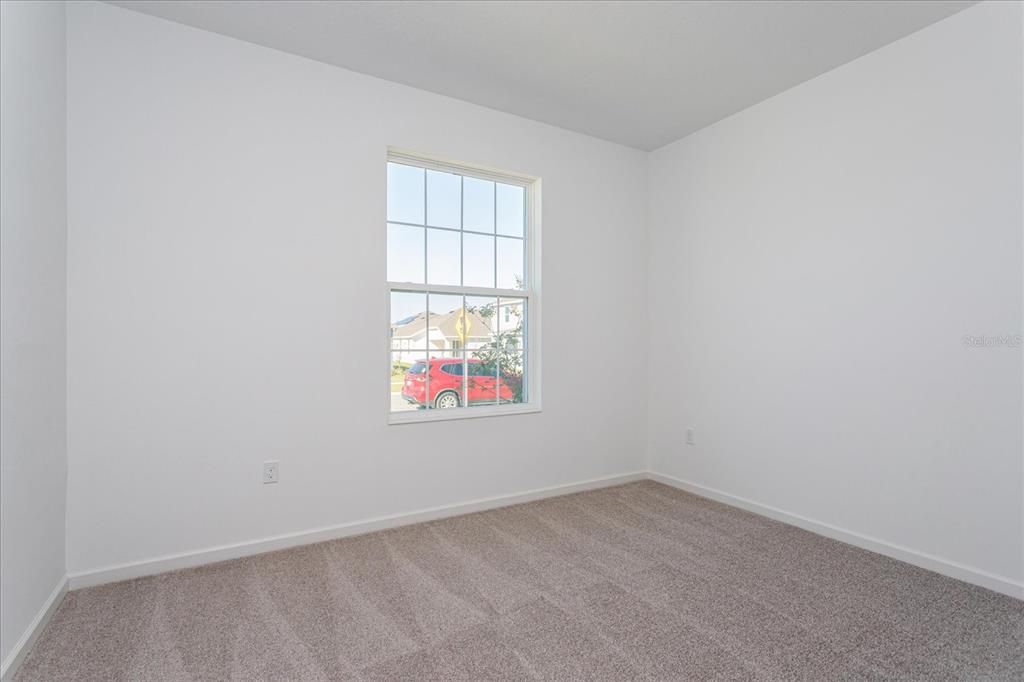 合同活跃: $353,264 (4 贝兹, 2 浴室, 1938 平方英尺)