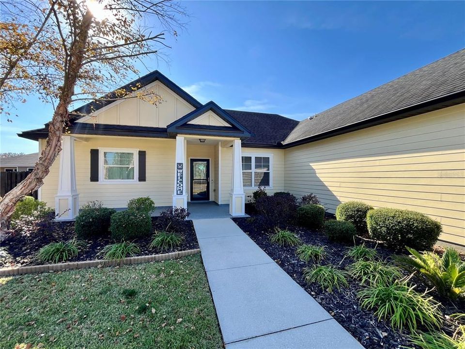 待售: $359,900 (4 贝兹, 2 浴室, 1610 平方英尺)