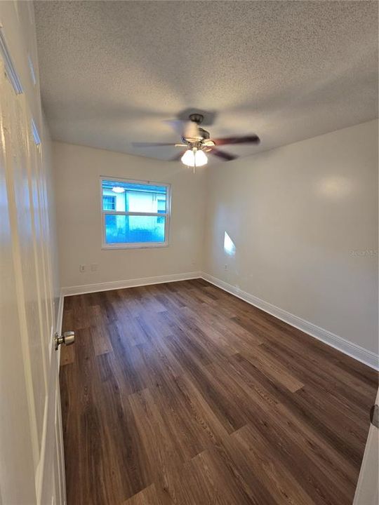 出租: $2,250 (3 贝兹, 2 浴室, 1100 平方英尺)