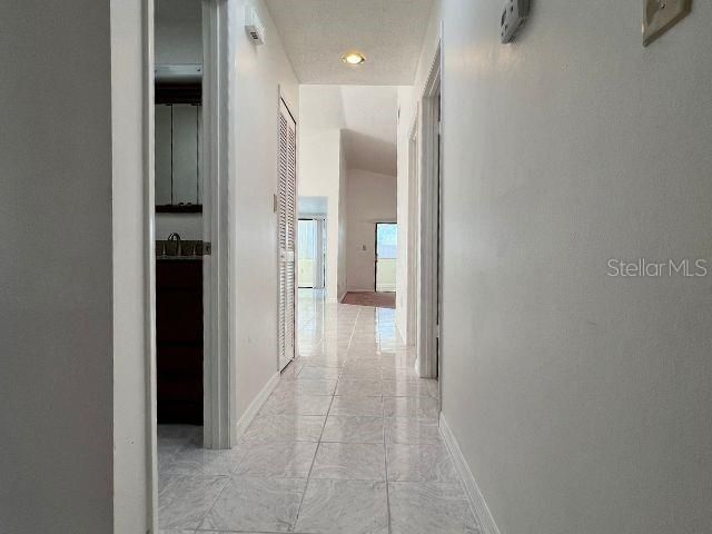 En Renta: $2,000 (3 camas, 2 baños, 1594 Pies cuadrados)