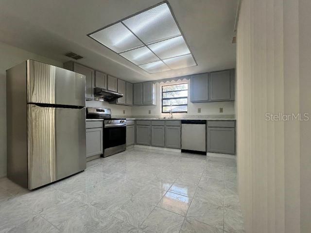 En Renta: $2,000 (3 camas, 2 baños, 1594 Pies cuadrados)