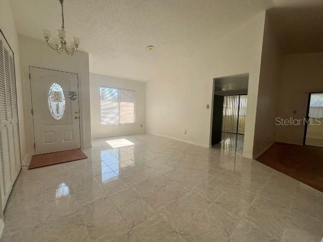 En Renta: $2,000 (3 camas, 2 baños, 1594 Pies cuadrados)