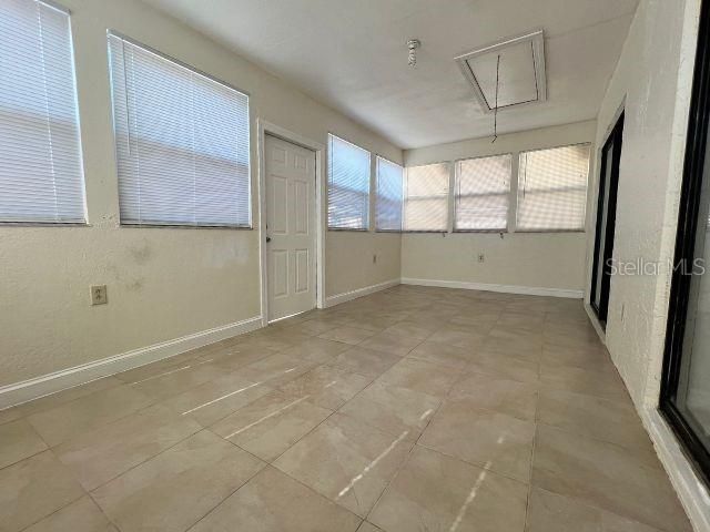 En Renta: $2,000 (3 camas, 2 baños, 1594 Pies cuadrados)